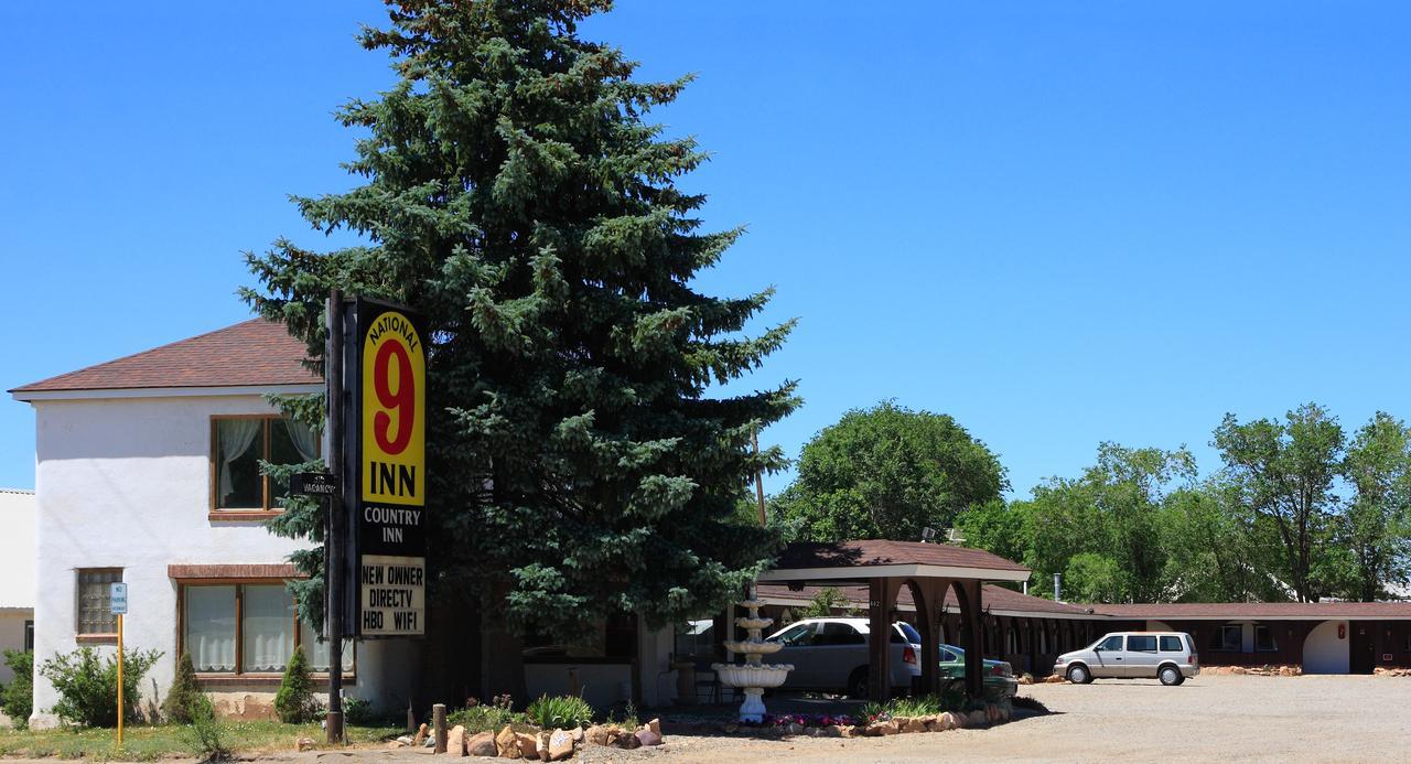 Dove Creek Inn Exterior photo